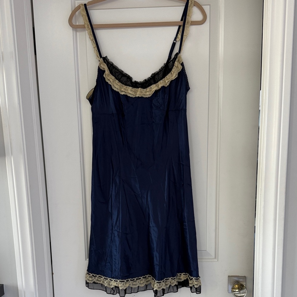 Chic Navy Slip Mini Dress with Black and Cream Lace Trim